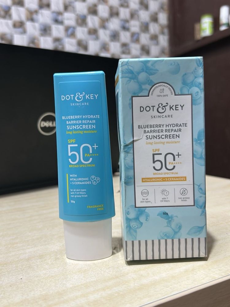 DOT &amp; KEY BLUEBERRY HYDRATE BARRIER REPAIR SUNSCRE