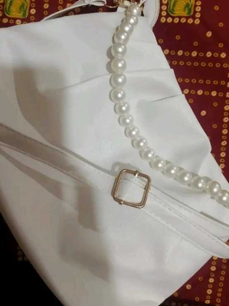 Elegant White Handbag with Pearl Detail
