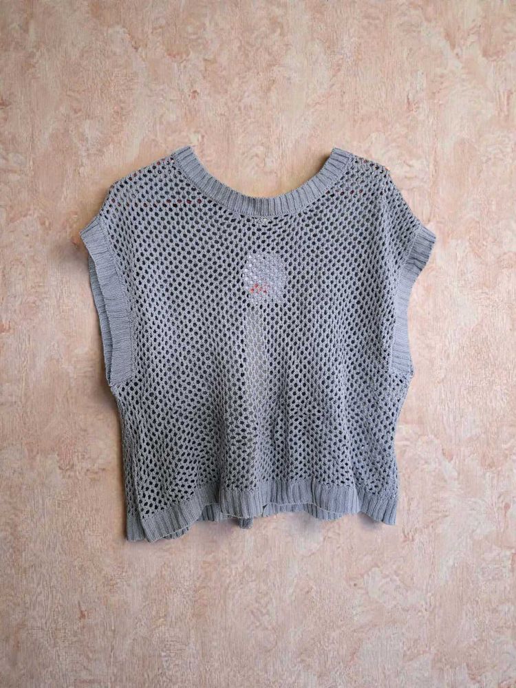 New 🔖Gray Knit Sleeveless Top