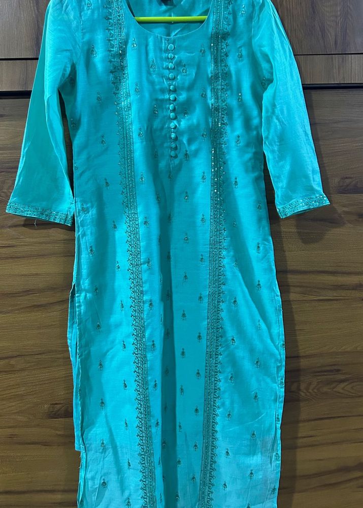 royal Elegant Embroidered Kurta