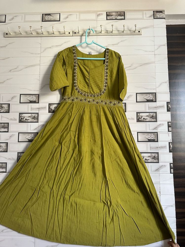 Elegant Green Ethnic Gown
