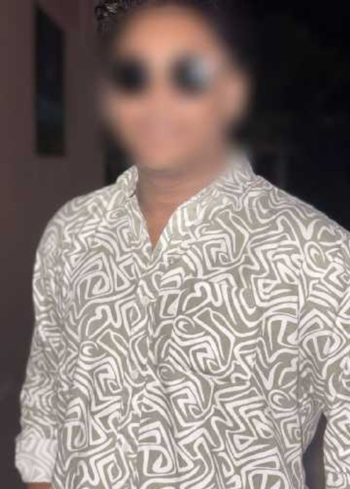 Patterned Men&#39;s Shirt