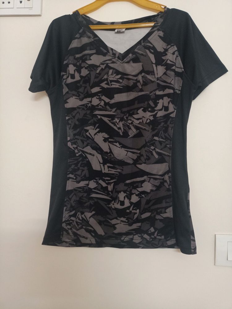 Black boston Club Active Wear Top (L Size)