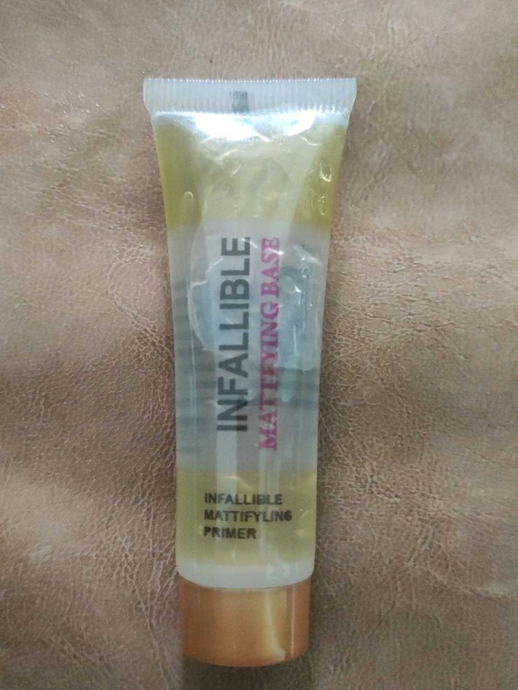 Infallible Mattifying Face Primer