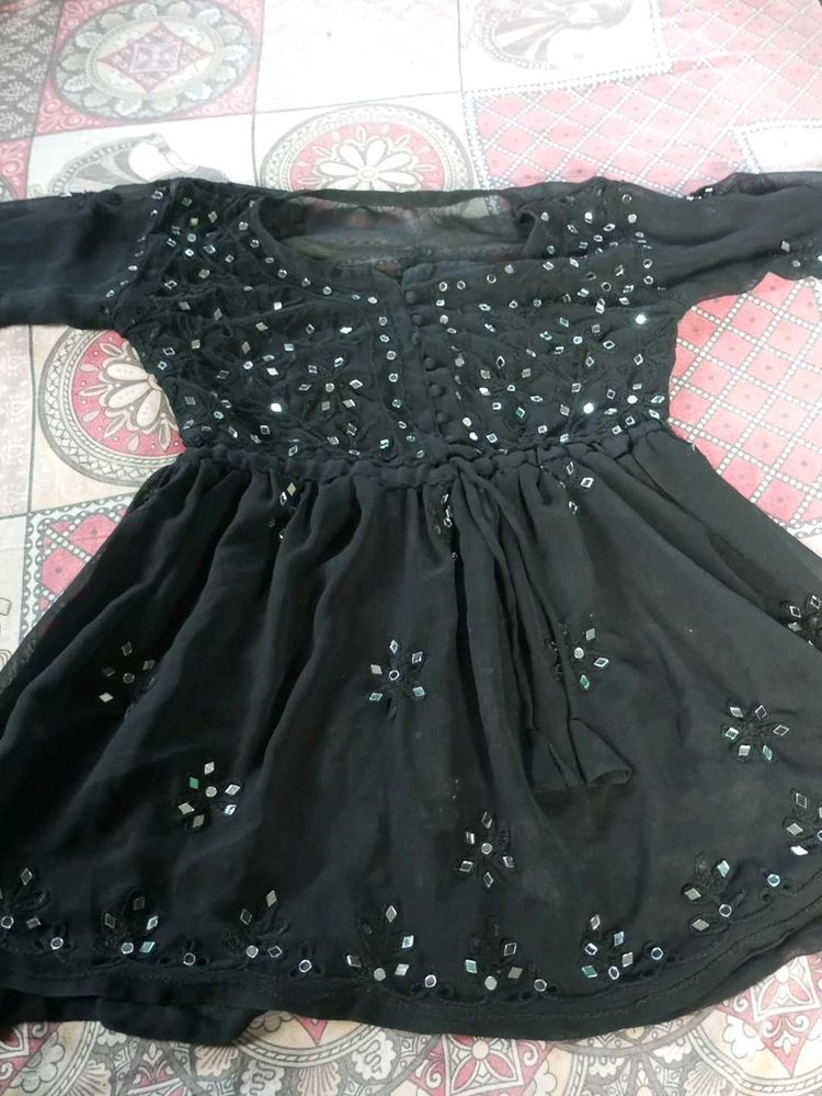 Black Embroidered Kurta