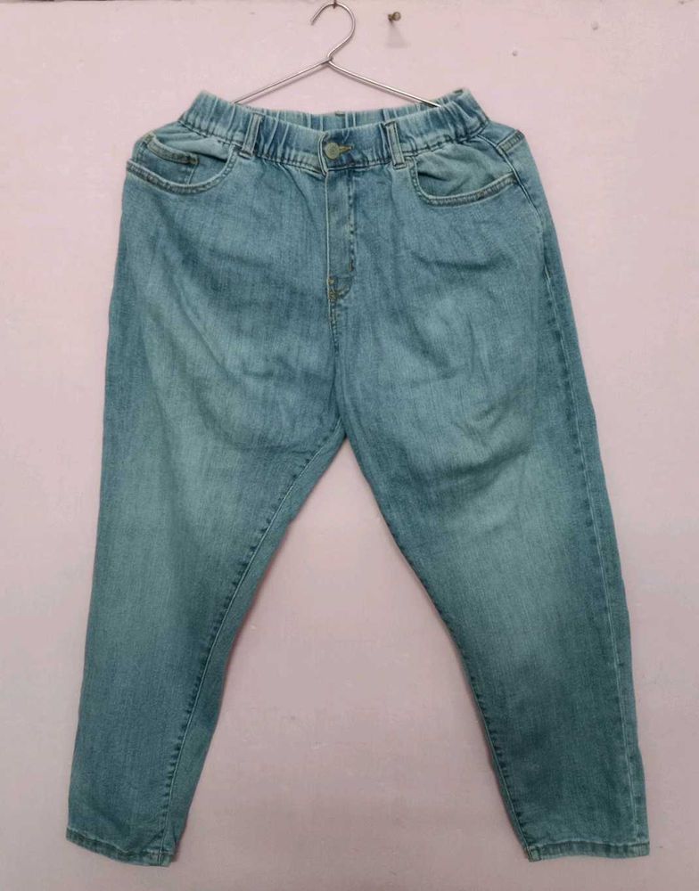 ZARA CASUAL JEANS