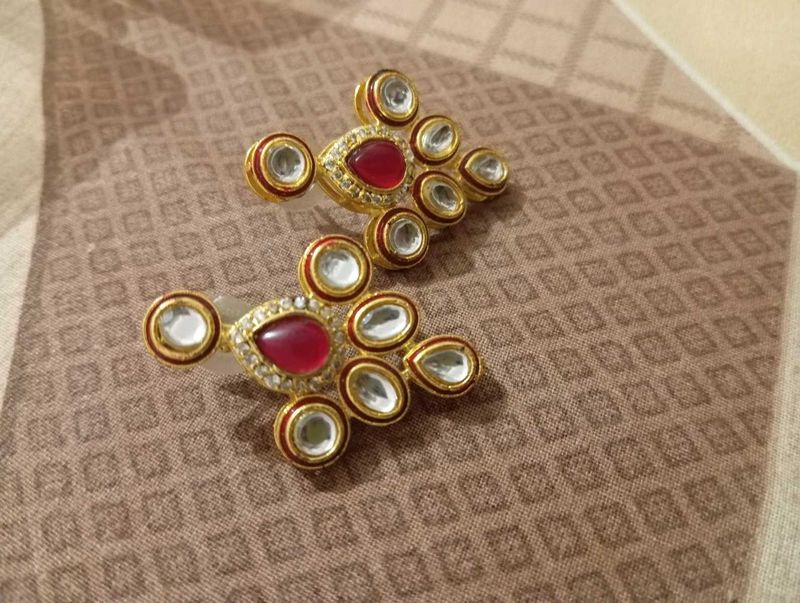 Earings