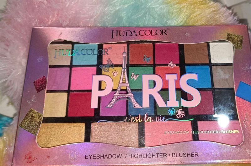 Huda Color Paris Eyeshadow Palette