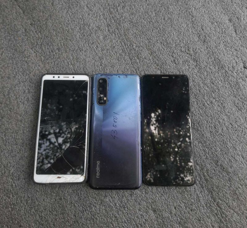Mi And Real Me Dead Phone