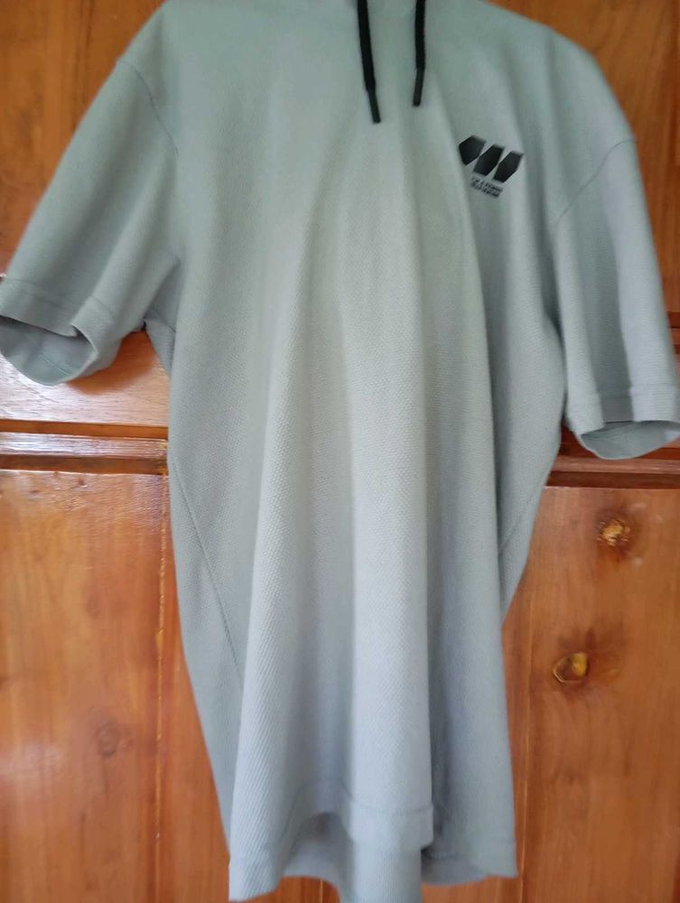 Adidas T-Shirt