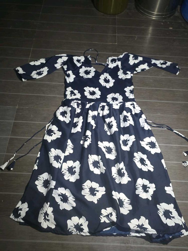 Floral Print Navy Blue nayra top dress