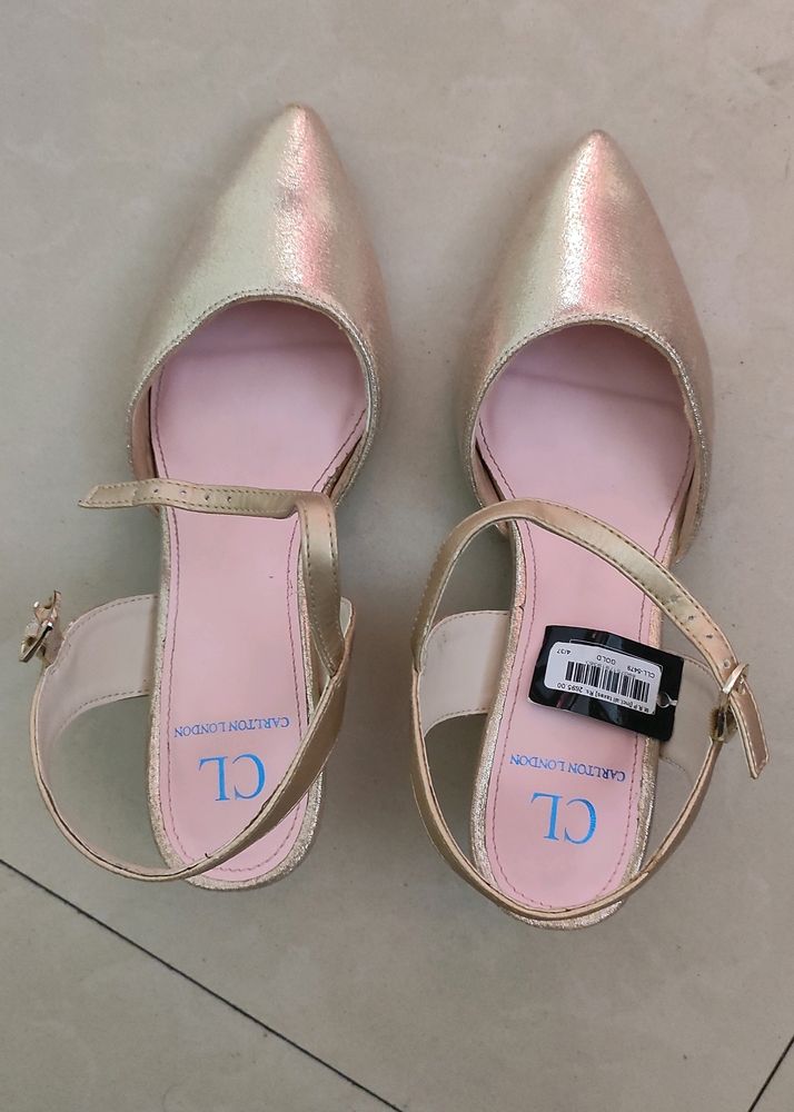 Carlton London Golden Heels