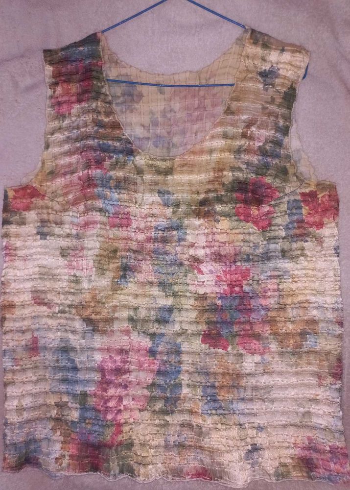 Metallic TOP🌺🪷✨️