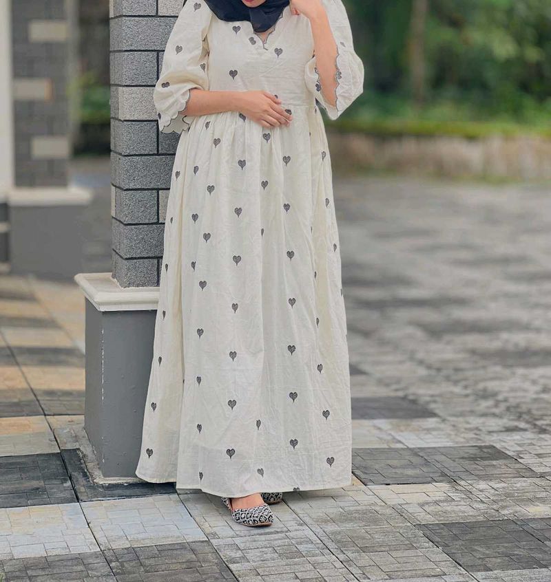 Beautiful Elegant Heart Print Gown