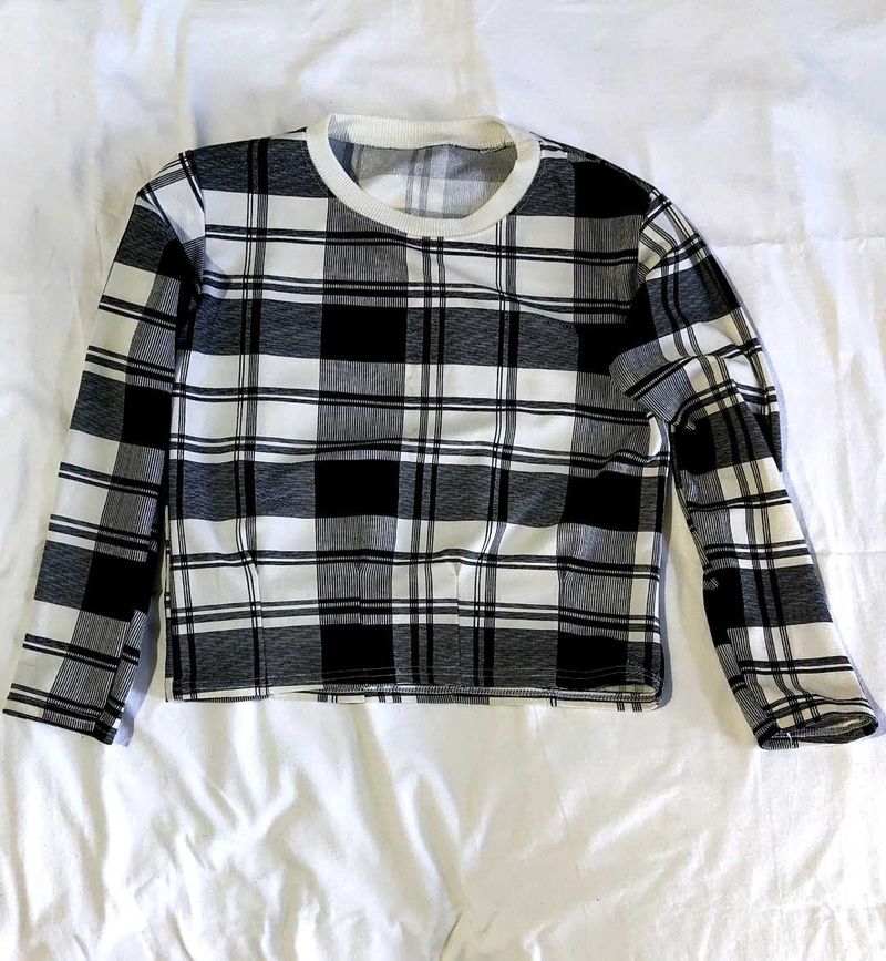 Black &amp; White Plaid Long Sleeve