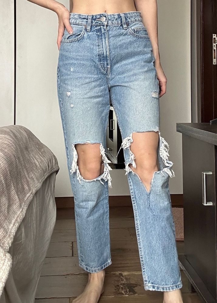 Zara Ripped Mom Fit Denim