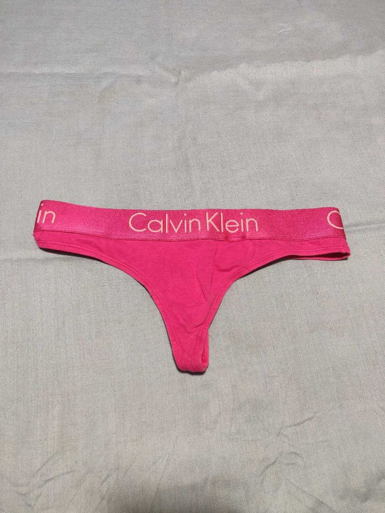 Calvin Klein Thong Size S