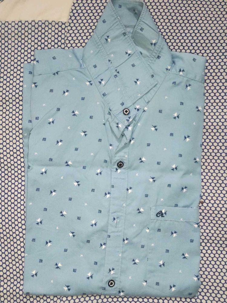 Patterned Light Blue Shirt