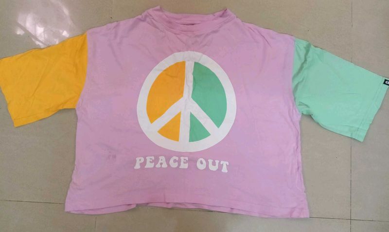 Peace Out Tee