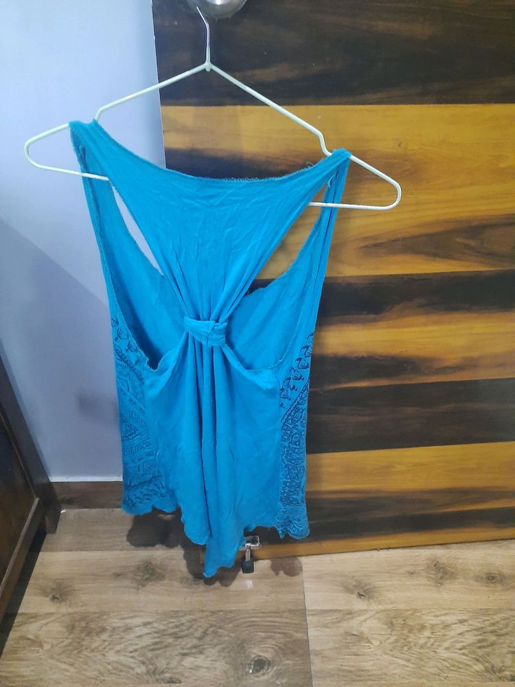 women top beach style