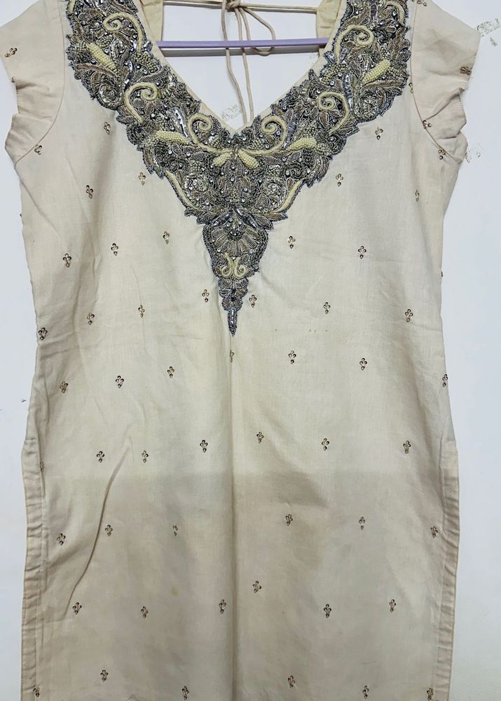 V- Neck Embroidery Kurta