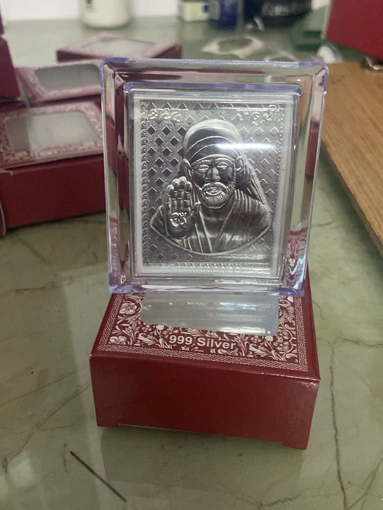 999 Silver Sai Baba Showpiece