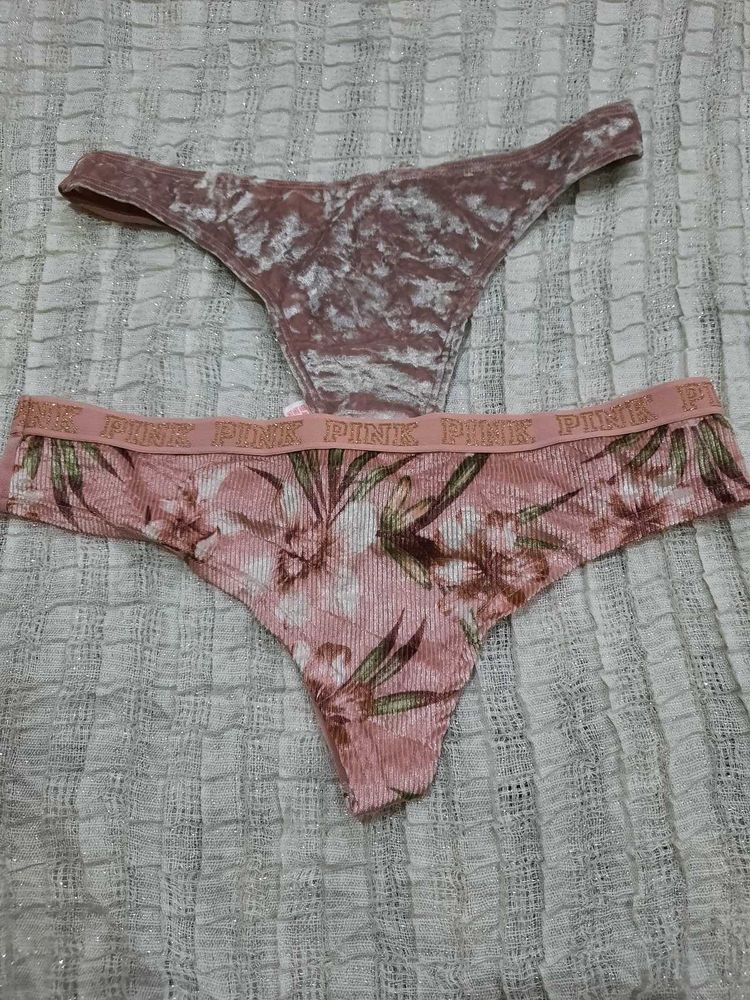 Victoria&#39;s Secret PINK Thong Set