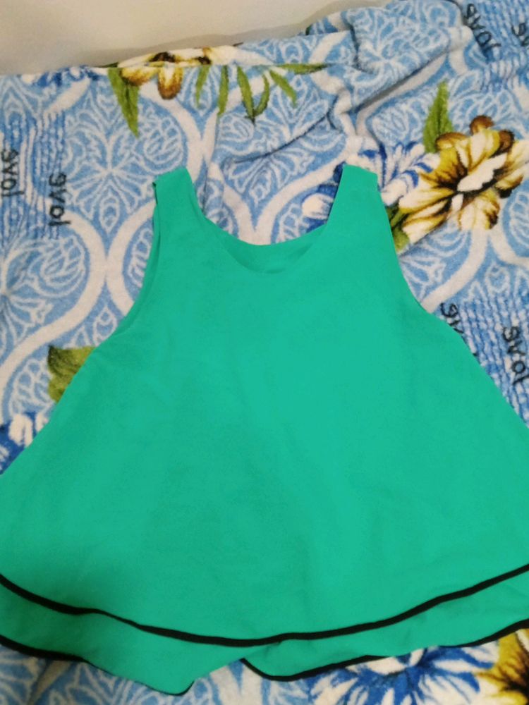 Green Sleeveless Top