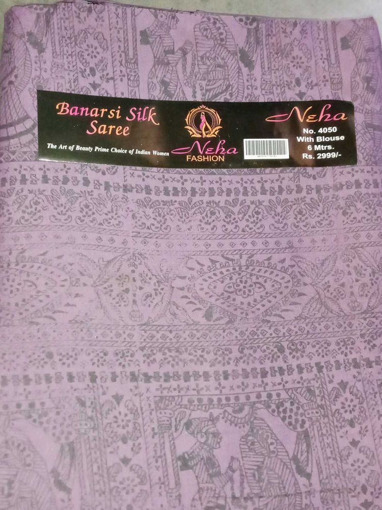 Saree With Beautiful Prints