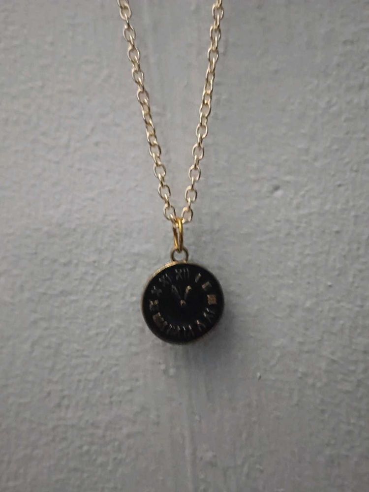 Beautiful Clock Pendant Necklace