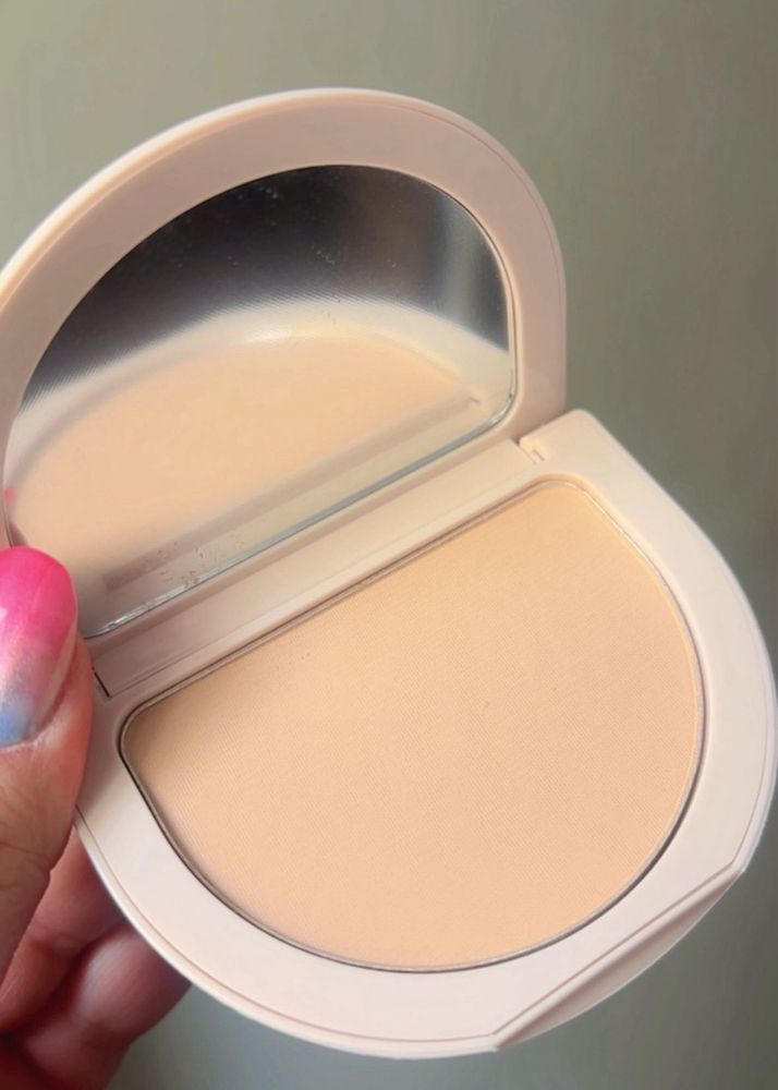 Rare Beauty tinted  Face Compact