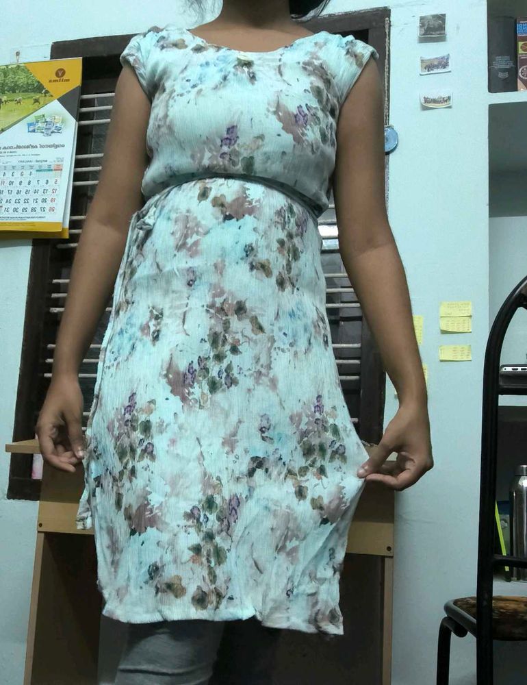 Elegant Floral Dress – Effortless Style for Any Oc