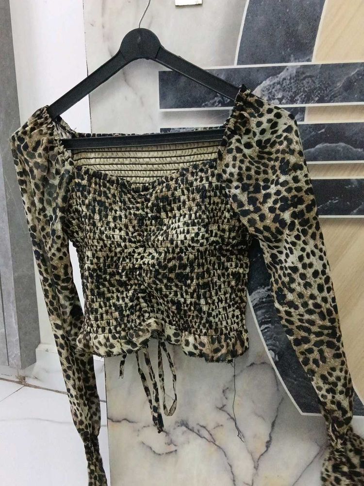 Leopard Print Long Sleeve Top
