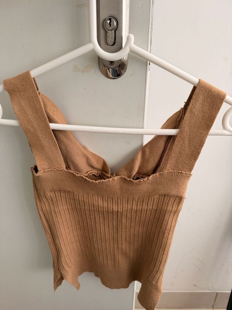 Ribbed Knit Crop Top