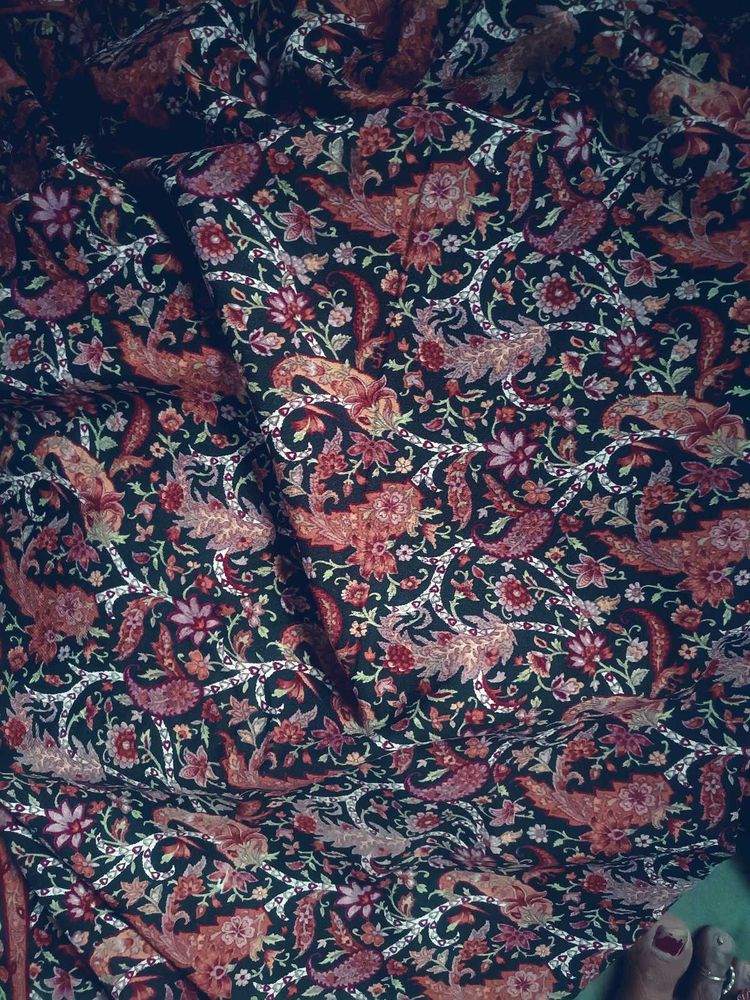 Saree With Unstiched Blouse...