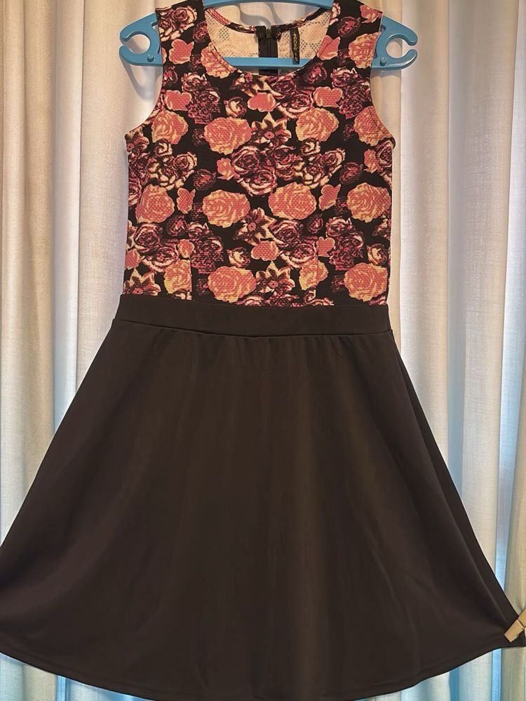 Floral Charm Fit &amp; Flare Dress🌸