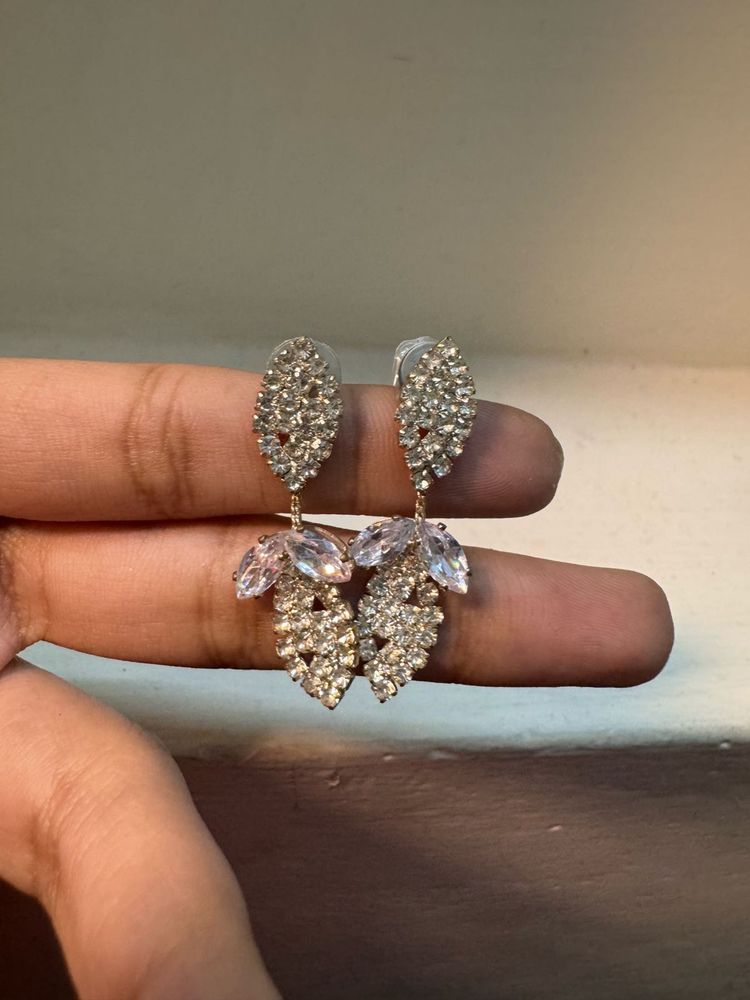 Sparkling Crystal Leaf Earrings