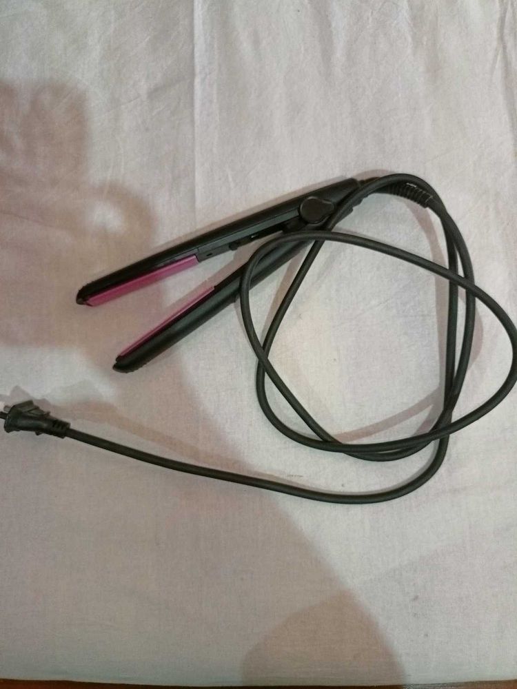 Philips HP8302/00 Selfie Straightener Black