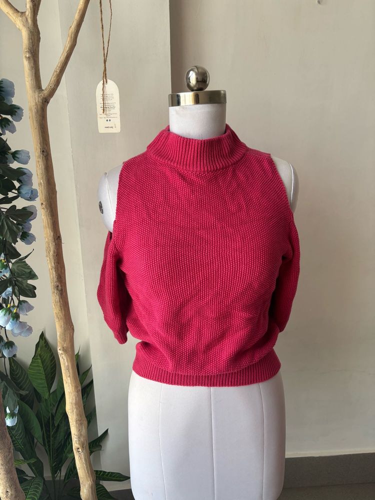 pink woollen top