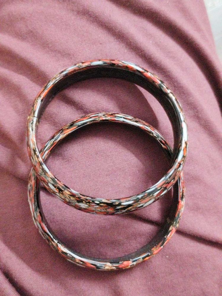 Stylish Bangle Set
