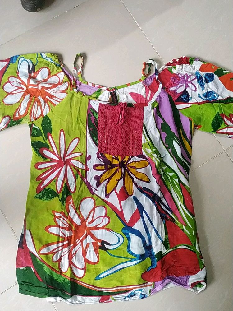 New floral top