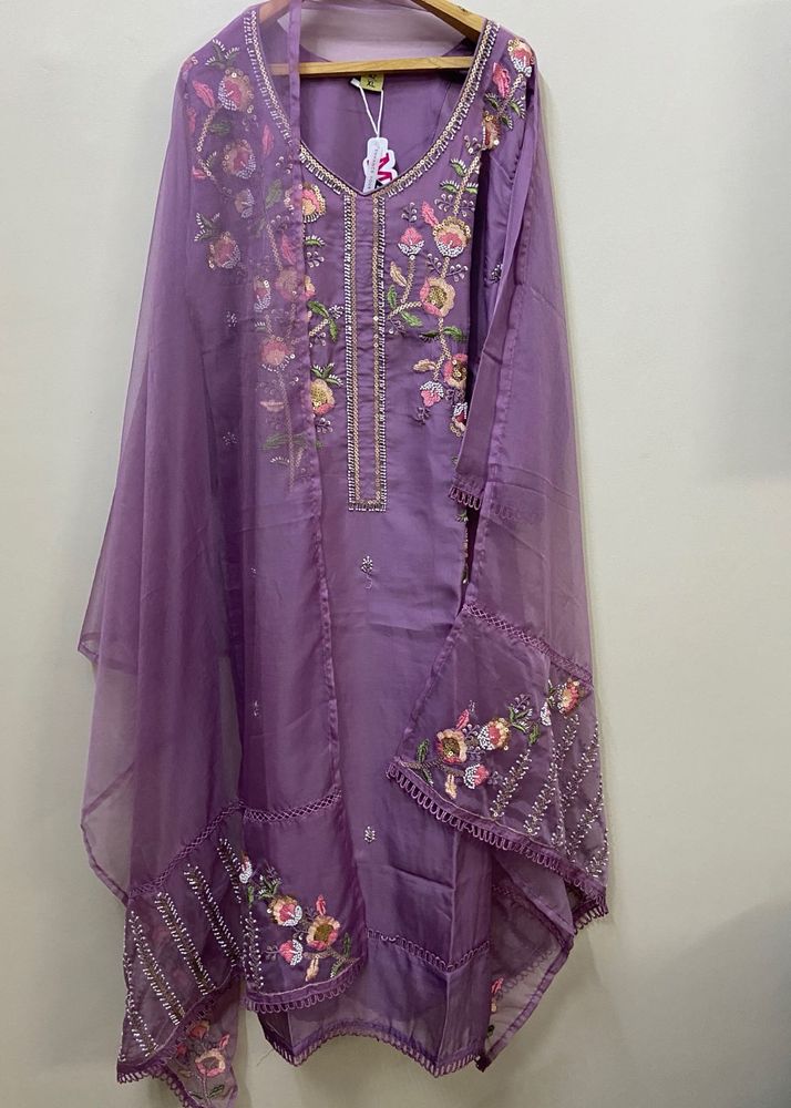 Pakistani Readymade Suit
