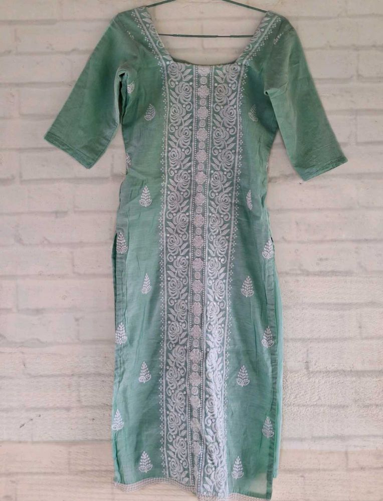Chickenkari Work Kurthi Set For Women🫒