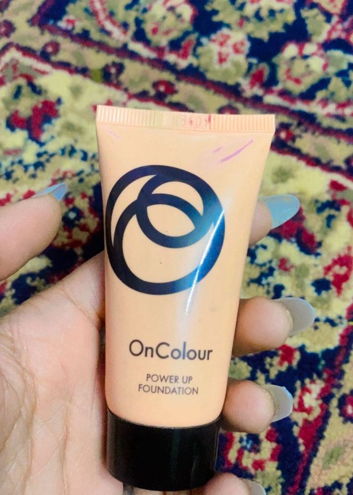 Oriflame OnColour Power Up Foundation