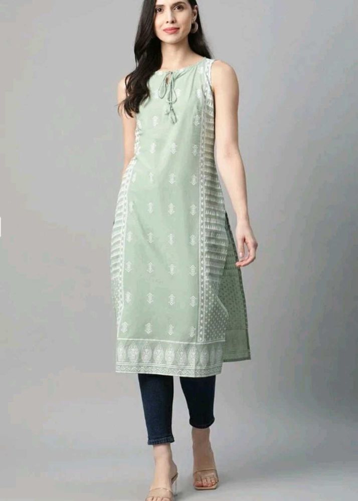 Stylish Sleeveless Green Kurta
