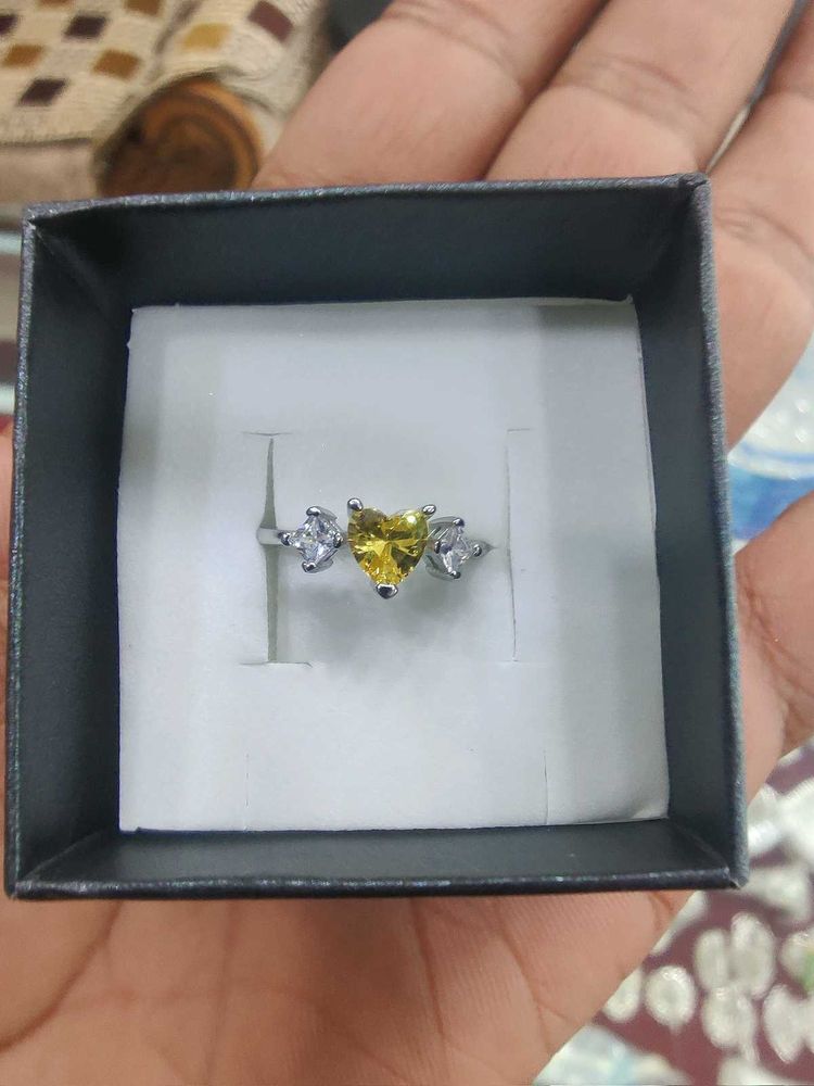 925 Sterling Silver Yellow Heart Ring