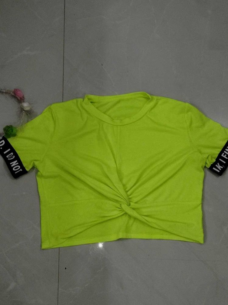 Neon Green Crop Top🦋