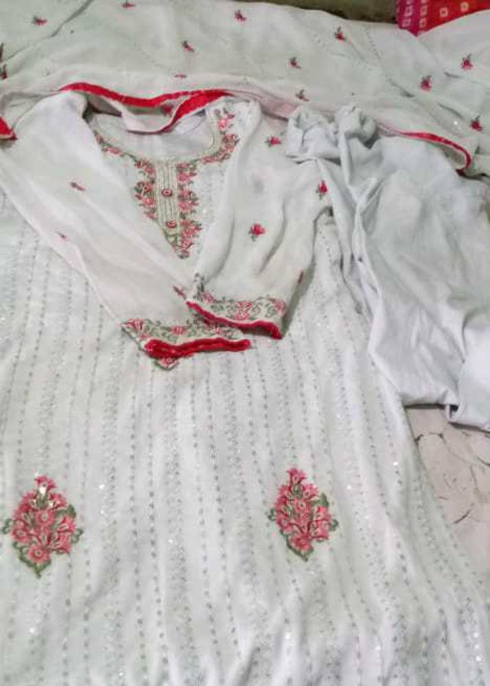 Elegant White Embroidered Kurta Set
