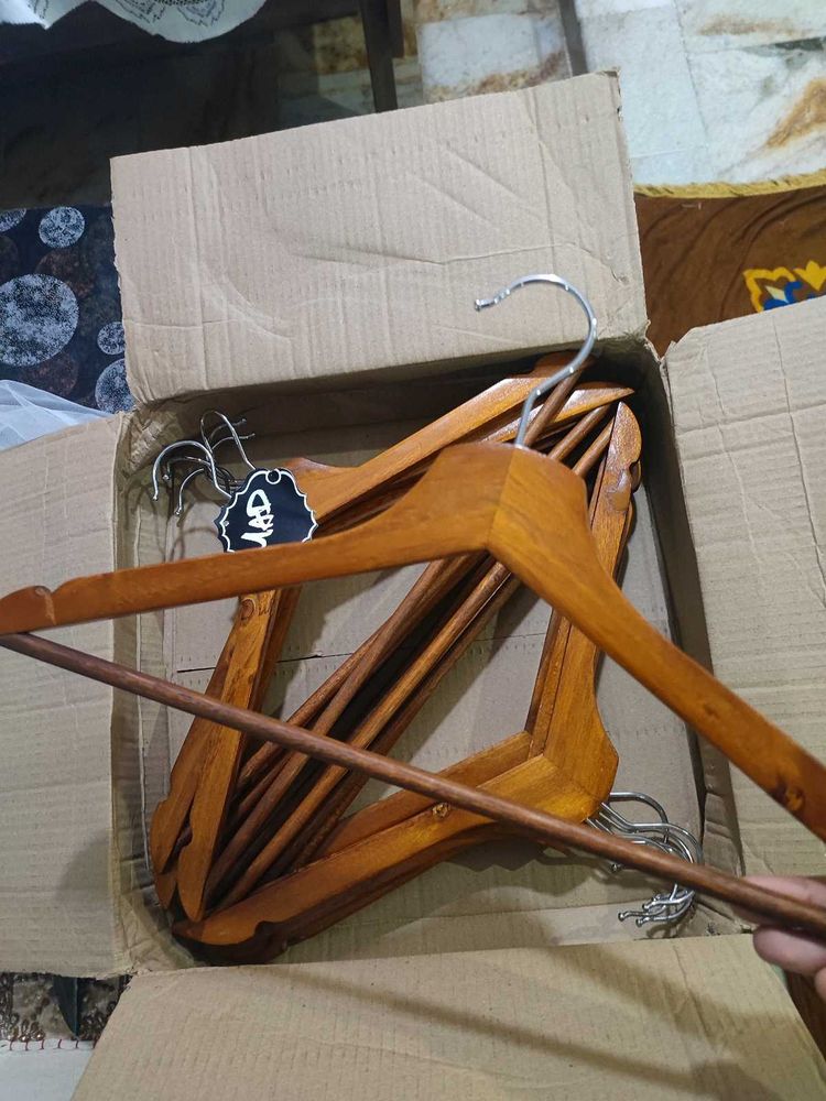 Pack of 5 Original Wooden Clothes Hangers