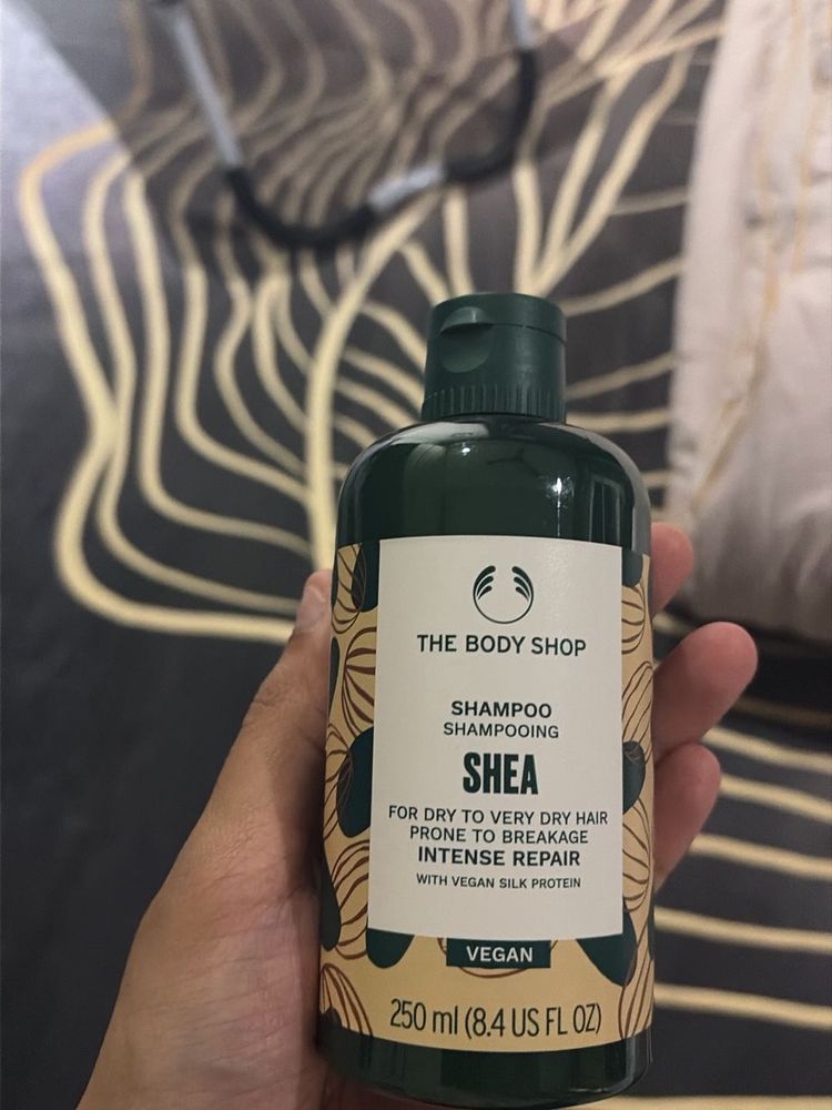 The Body Shop Shea Shampoo